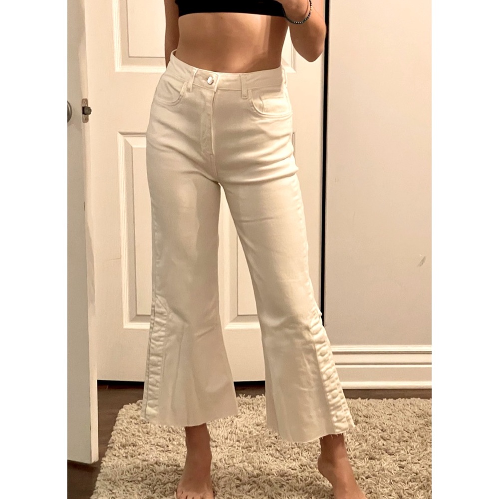 HI RISE CROPPED FLARED WHITE JEANS